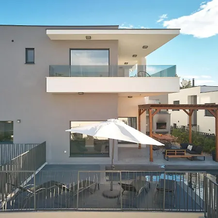 Vila Luxury Sol Mate *