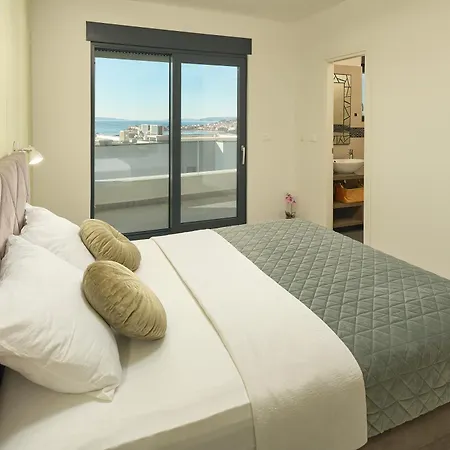빌라 Luxury Natali With Pool, Terrace And Sea View 스플리트