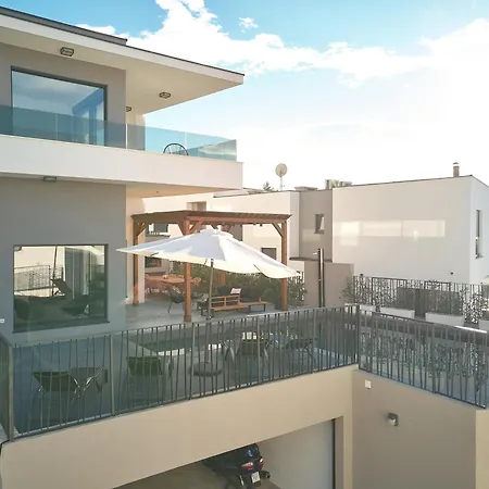 Villa Luxury Sol Split