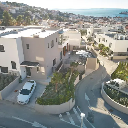 Luxury Sol Mate Willa *